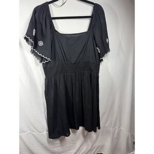 Old Navy Black Embroidered Boho Top XL Square Neck Smocked Waist Flutter Sleeve